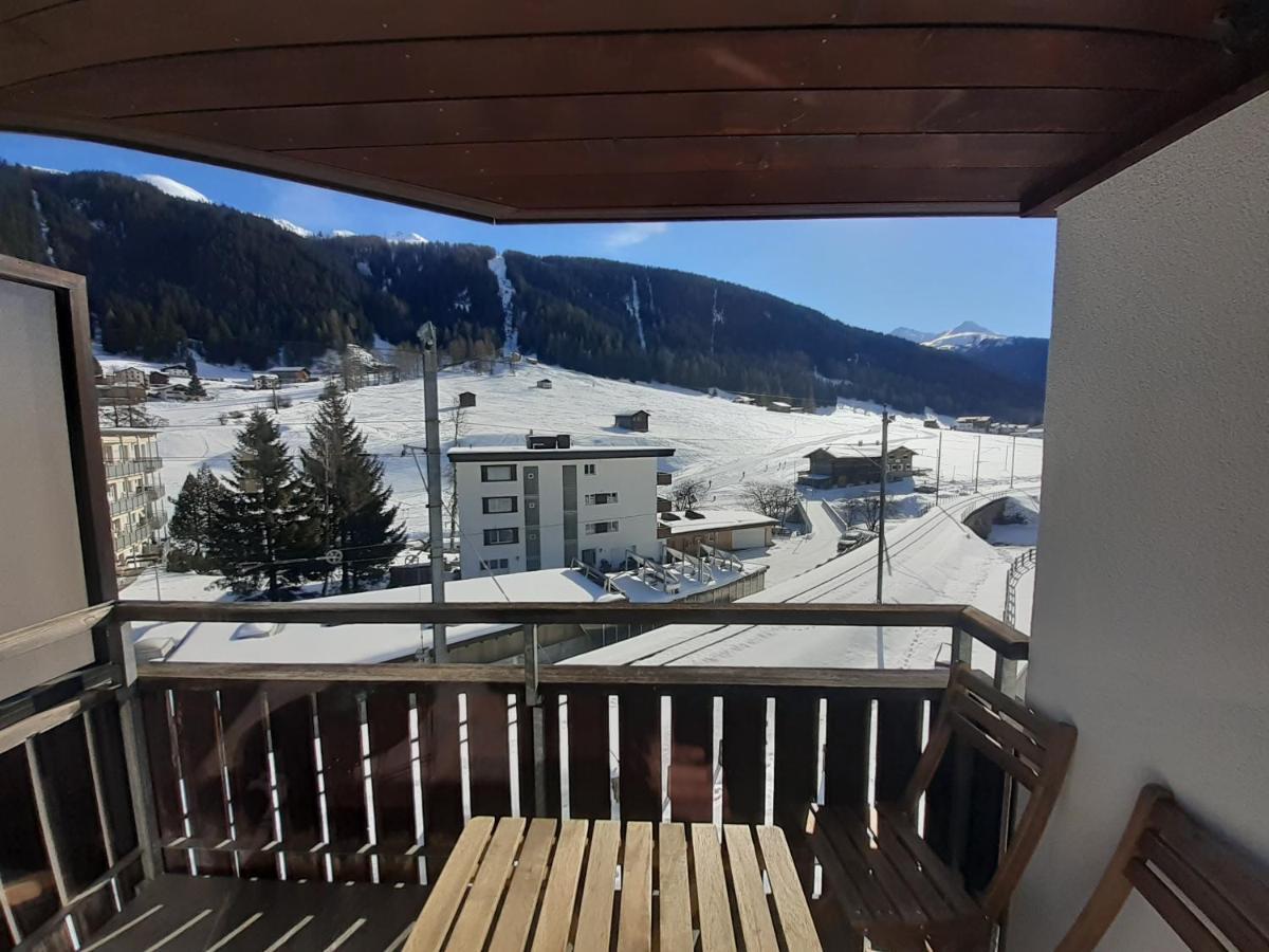 Agrimonia - Moebilierte Ferienwohnung Mit Balkon Davos Extérieur photo