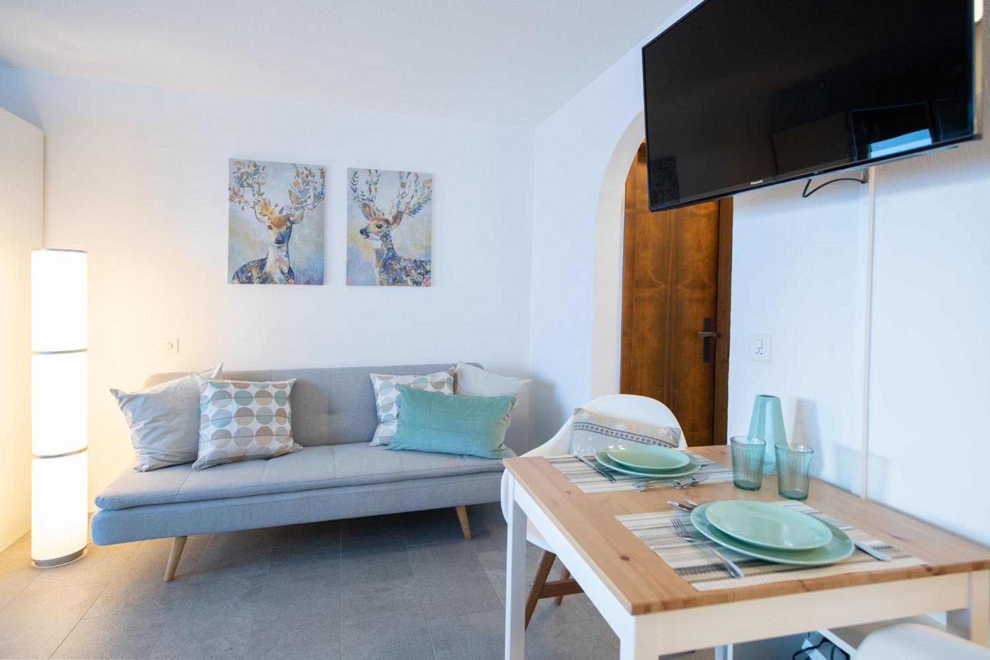 Agrimonia - Moebilierte Ferienwohnung Mit Balkon Davos Chambre photo